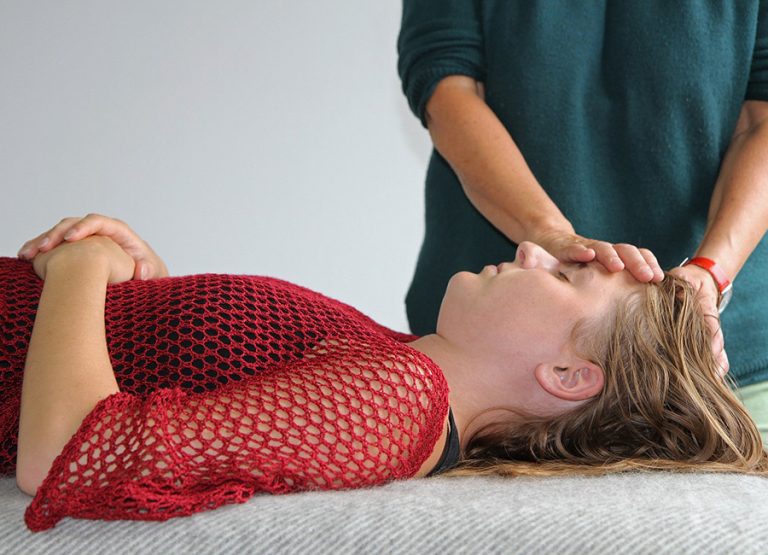 Reiki Healing behandling hos Klinik Mandalai